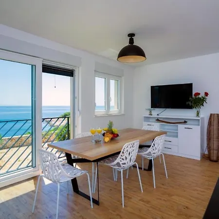 Adio Mare Villa
